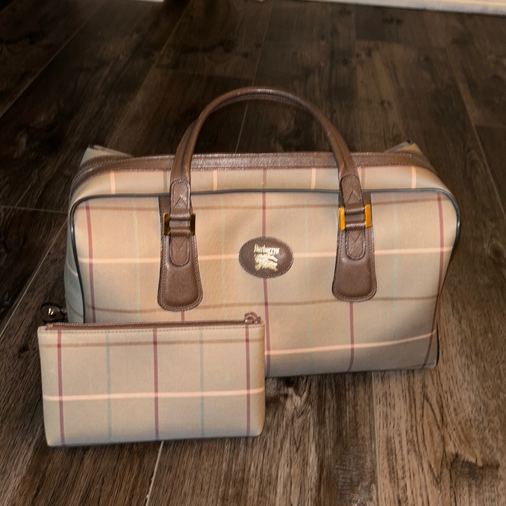 BURBERRYS WEEKENDER BAG W/ POUCHETTE
